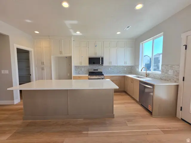 2951 N Devon Dr #246, Plain City, UT 84404 - #3