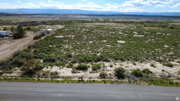 3700 S Coal Creek Rd Crk E, Wellington, UT 84542