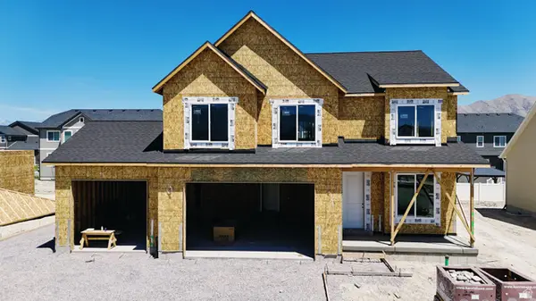 5428 N Honey Suckle Way, Eagle Mountain, UT 84005