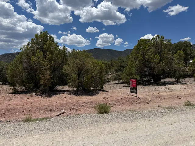 17501 W Silverpeak Ln #2, Cedar City, UT 84720 - #1