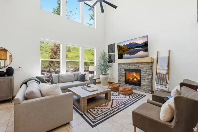 901 W Abigail Dr, Kamas, UT 84036 - #3