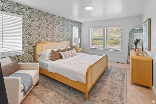 2264 W 1400 N, Farr West, UT 84404