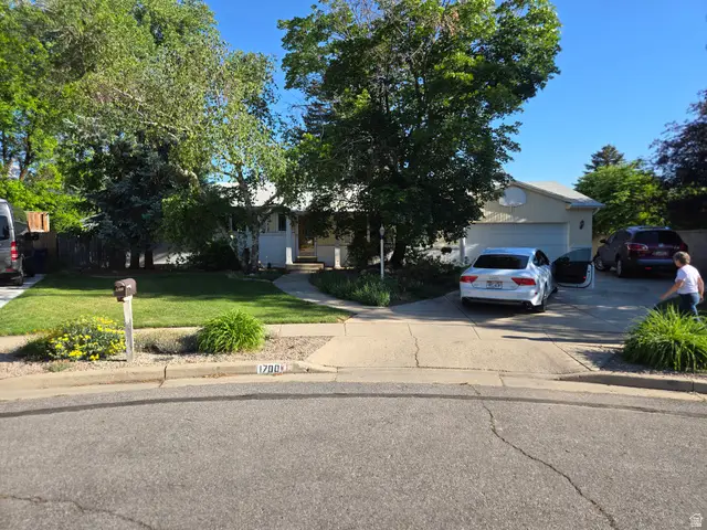 1700 E Calann Dr, Holladay, UT 84121 - #2