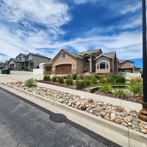 5732 W Moon Crest Ct, West Jordan, UT 84081 - #2