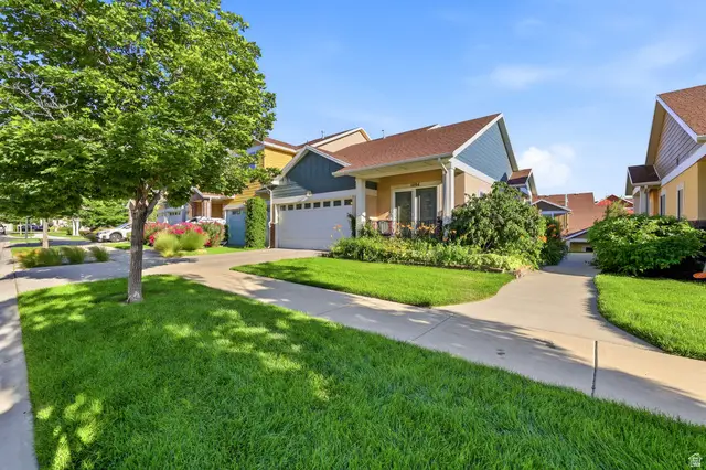 1094 E Quarry View Way Way S, Sandy, UT 84094 - #3