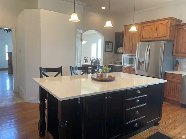 563 N Peregrine Cv, Layton, UT 84040 - #3