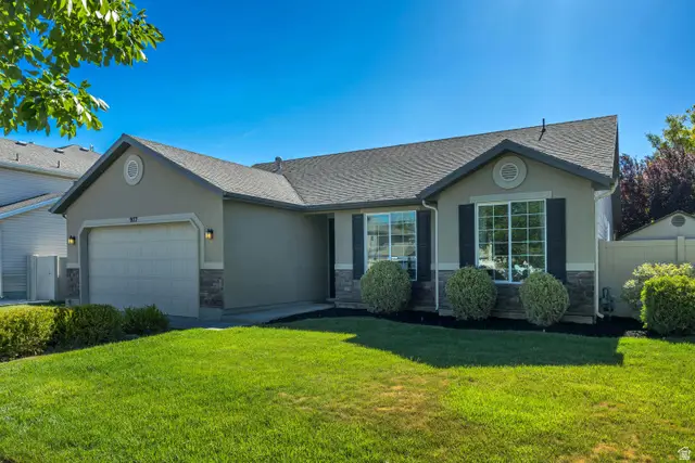 977 N Fox Hollow Dr, North Salt Lake, UT 84054 - #2