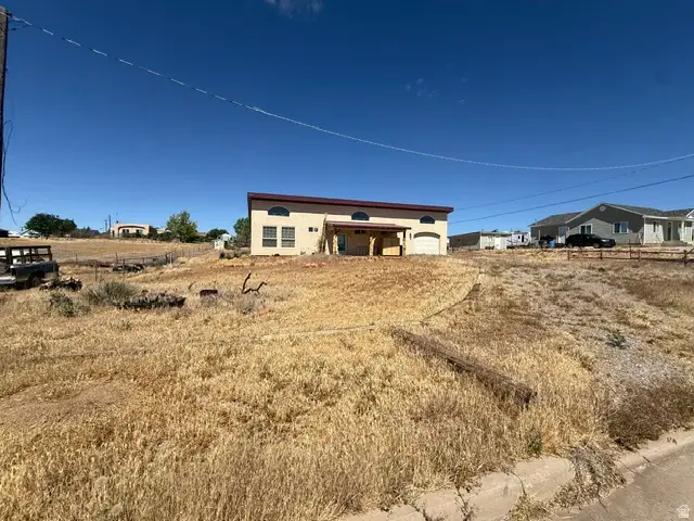 256 S 300 E, Blanding, UT 84511 - #2