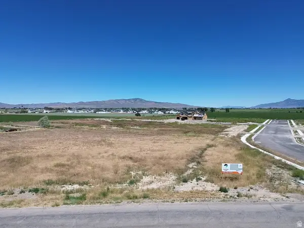 9223 N 4550 W, Elwood, UT 84337