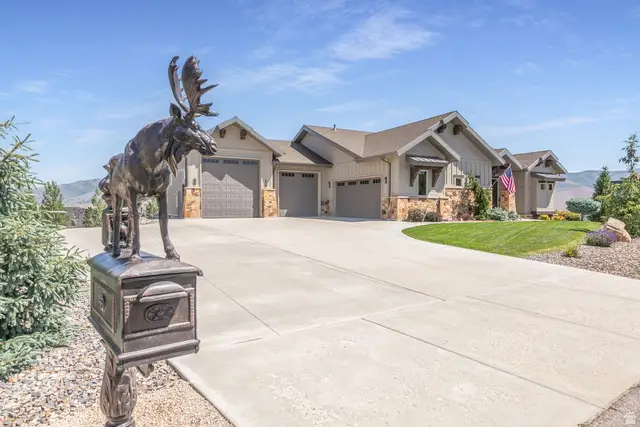 6226 E Hawks Ln, Huntsville, UT 84317 - #2