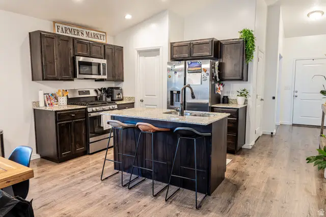 1666 W Foxberry Rd, Santaquin, UT 84655 - #3