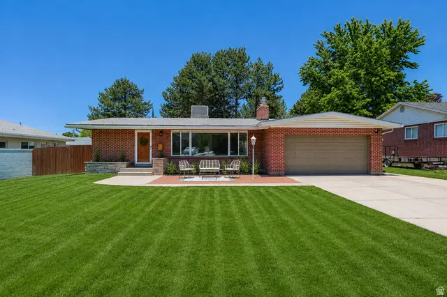 4546 Arcadia Ln, Holladay, UT 84117 - #3