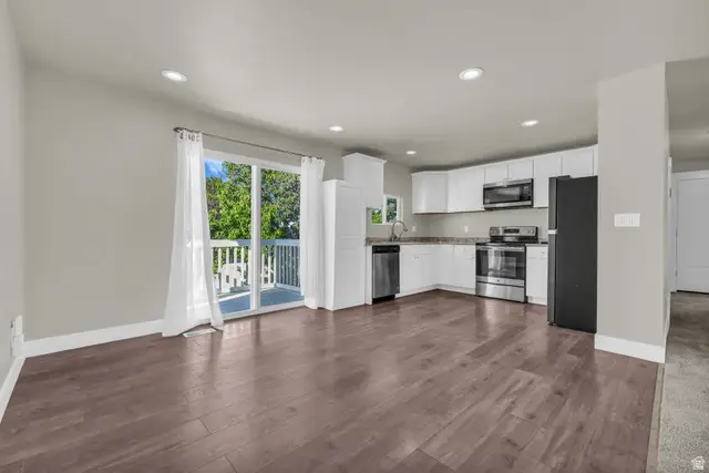 4987 S Heath Ave, Salt Lake City, UT 84118 - #2