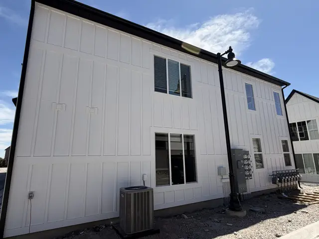 1179 N Downfield Ln W #208, North Salt Lake, UT 84054 - #3