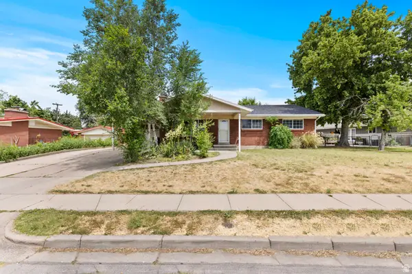 897 E Elm St, Layton, UT 84041