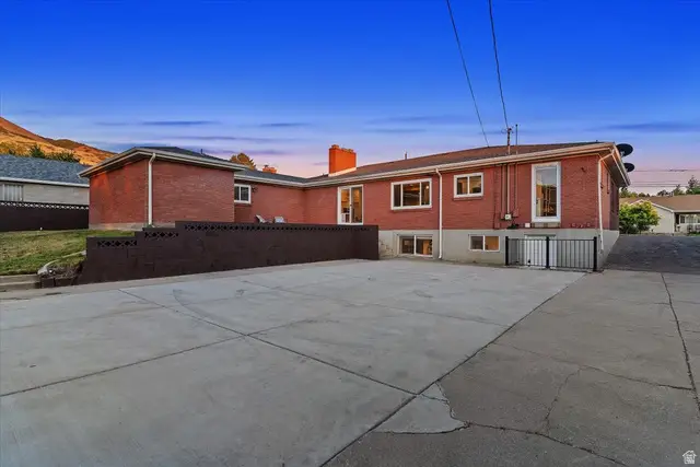 555 E Pages Ln, Centerville, UT 84014 - #3