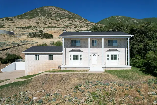 1398 N Oakridge Dr, Centerville, UT 84014 - #1