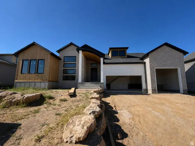 1290 W Caribou Ct, Pleasant View, UT 84414 - #1