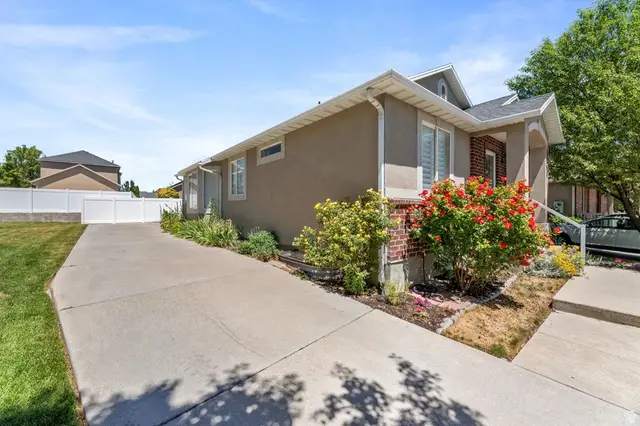 12442 S Saquamish St #210, Riverton, UT 84096 - #2