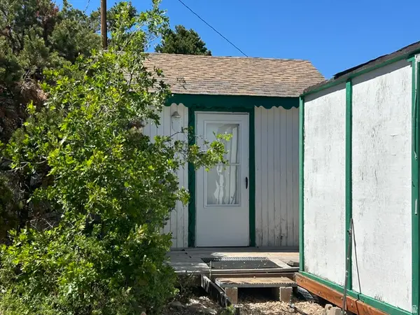 1039 Lewis Dr, Tabiona, UT 84072