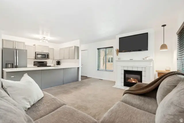 9147 S Jefferson Pl #BLD 15, Sandy, UT 84070 - #1