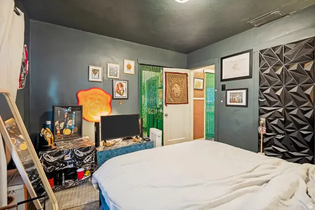 1861 S 300 E, Salt Lake City, UT 84115 - #3