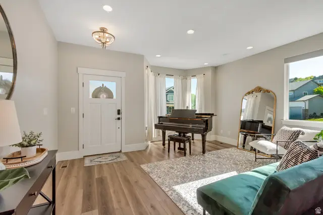 230 E Vista Way, North Salt Lake, UT 84054 - #2