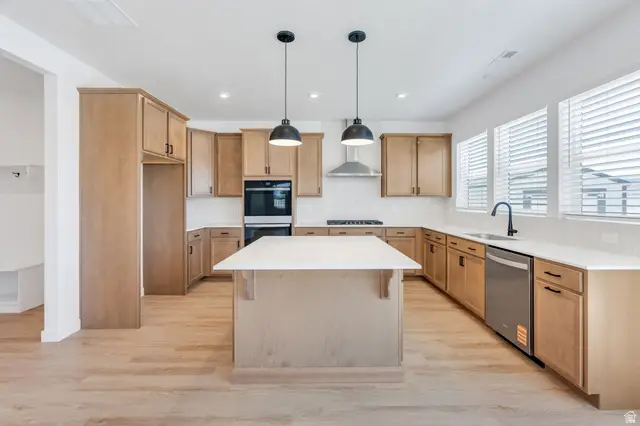 189 N Woodrun Way, Saratoga Springs, UT 84045 - #2