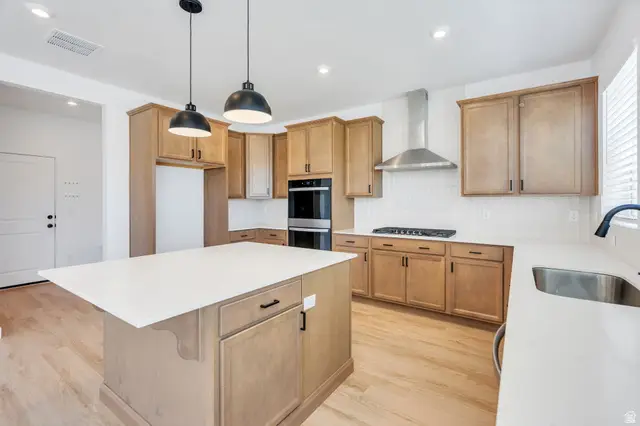 189 N Woodrun Way, Saratoga Springs, UT 84045 - #3