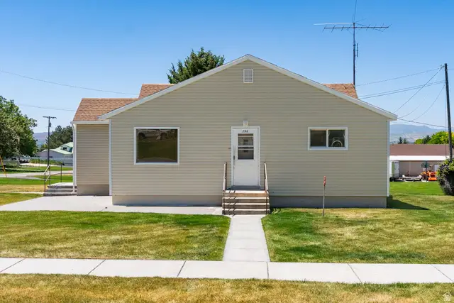 296 S 100 E, Richmond, UT 84333 - #2