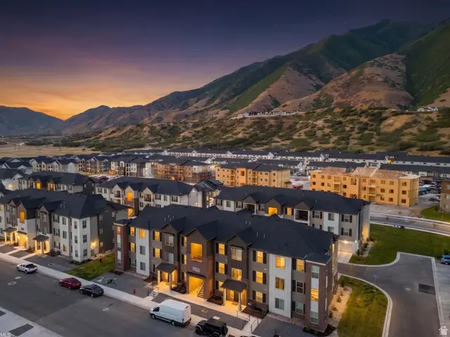 4835 S Alder Dr #D202, Mapleton, UT 84664 - #1