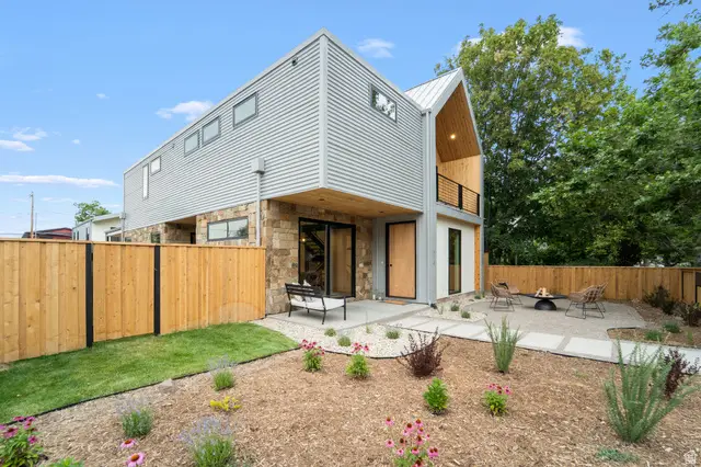 958 S Lincoln St E #1, Salt Lake City, UT 84105 - #3