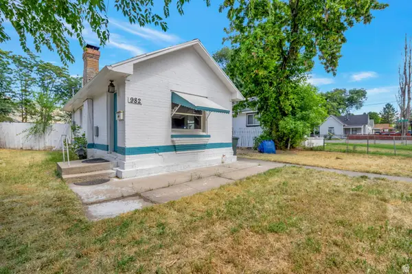 982 S Grant Ave E, Ogden, UT 84404