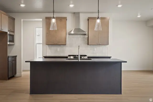 1073 W 880 Ln S #30, Woods Cross, UT 84087 - #2