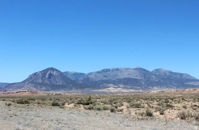 2521 E Fairview Ranch Rd, Hanksville, UT 84734 - #1