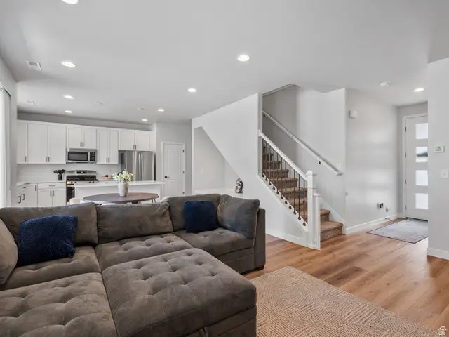 3062 S 2425 W, Syracuse, UT 84075 - #3