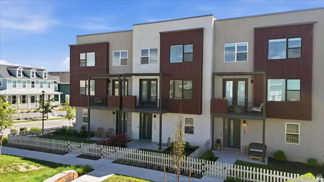 11253 S Holly Springs Dr, South Jordan, UT 84009 - #3