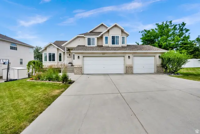 941 E Pond Ridge Dr, Draper, UT 84020 - #2