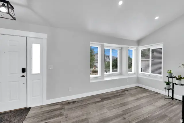 941 E Pond Ridge Dr, Draper, UT 84020 - #3