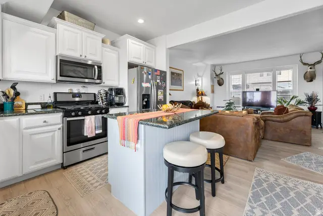 33 E Ann Arbor Dr S, Draper, UT 84020 - #1