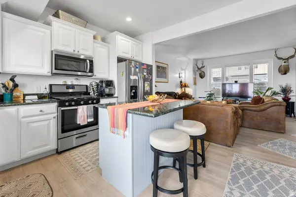 33 E Ann Arbor Dr S, Draper, UT 84020
