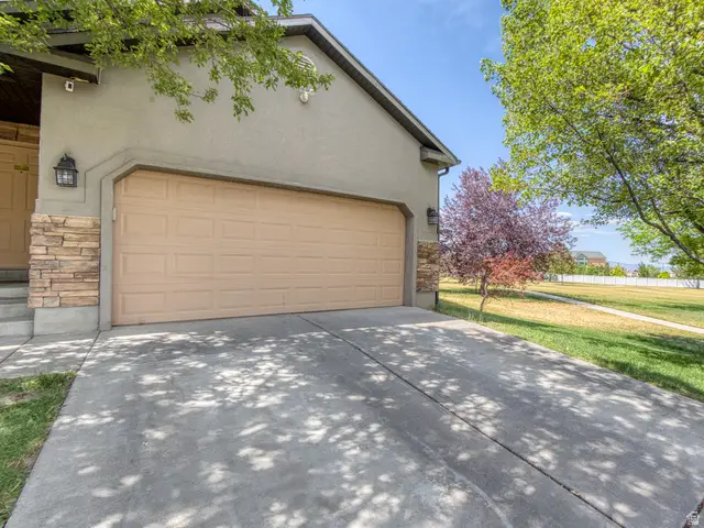 5552 W Eagle Peak Dr S, Herriman, UT 84096 - #2