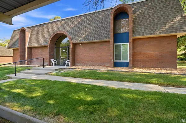 42 W Lester Ave #F-17, Salt Lake City, UT 84107