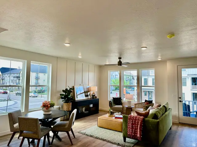 11347 S Lake Run Rd W, South Jordan, UT 84009 - #3