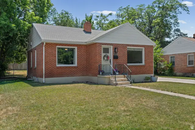 697 37th St, South Ogden, UT 84403 - #2