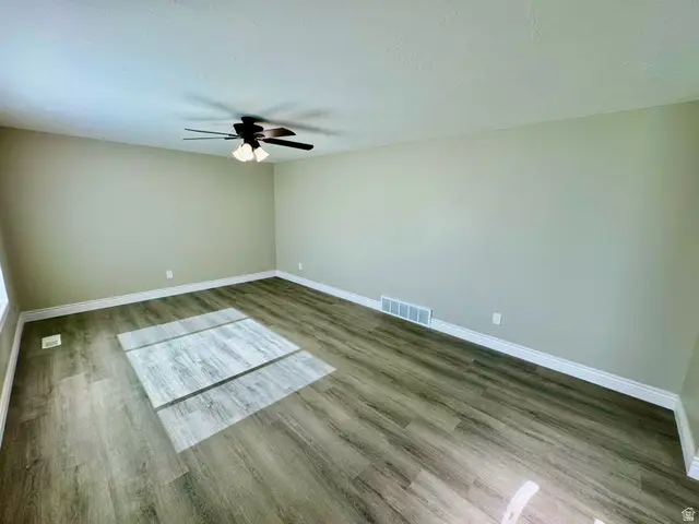 1105 Mala Dr, Layton, UT 84041 - #3
