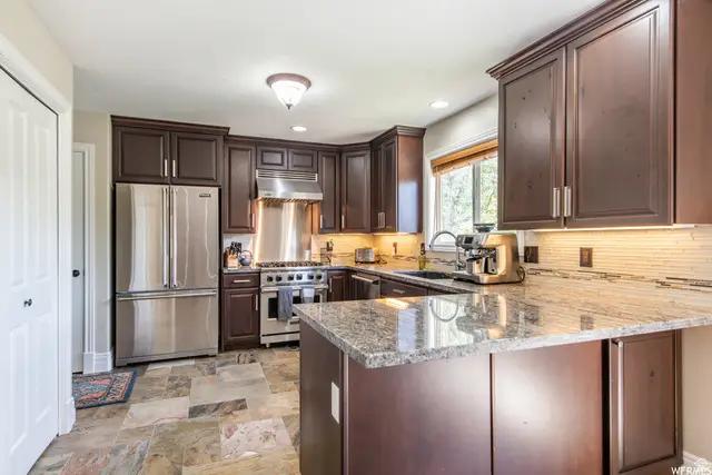 1924 E Evergreen Ave S, Salt Lake City, UT 84106 - #3