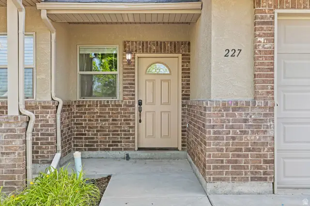 227 E 700 N, Smithfield, UT 84335 - #1