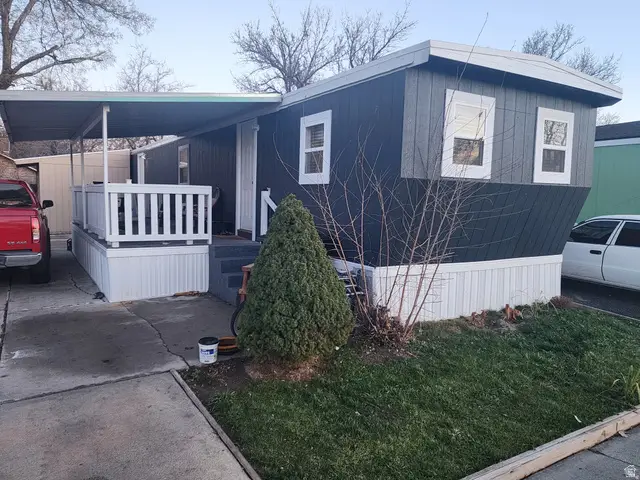 3187 S Eastcrest Rd W, West Valley City, UT 84120 - #1