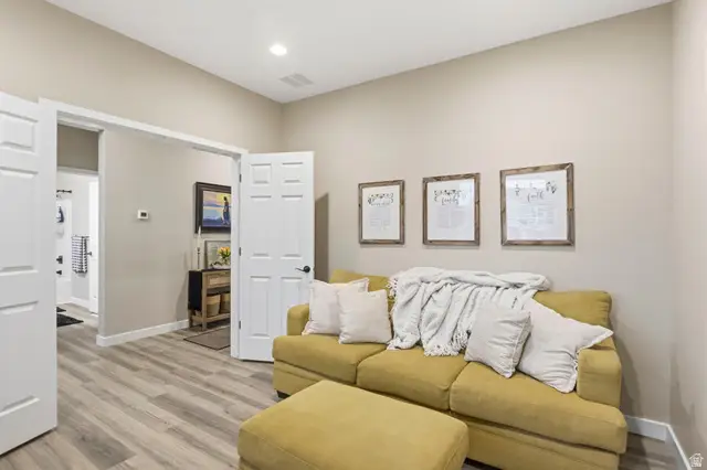 1498 S Loveland Ln, Saratoga Springs, UT 84045 - #3